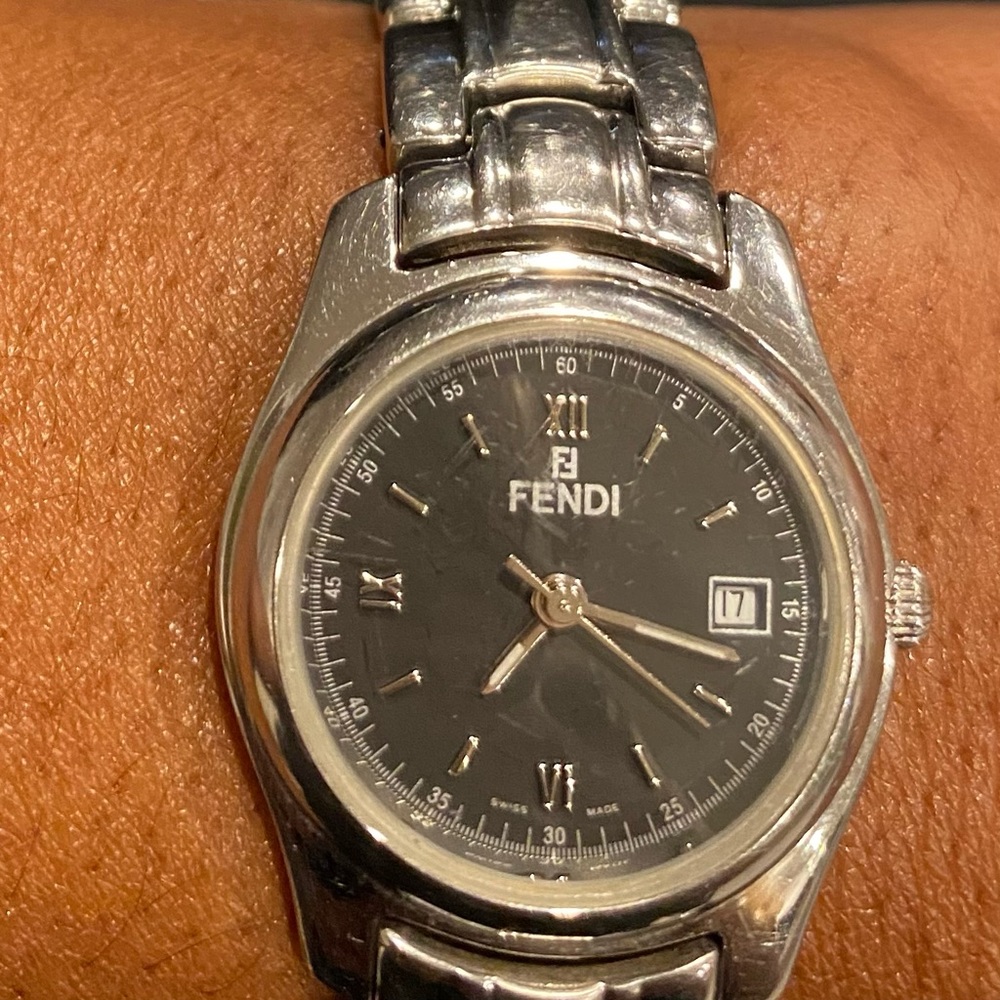 Vintage Fendi Orologi Watch View 2